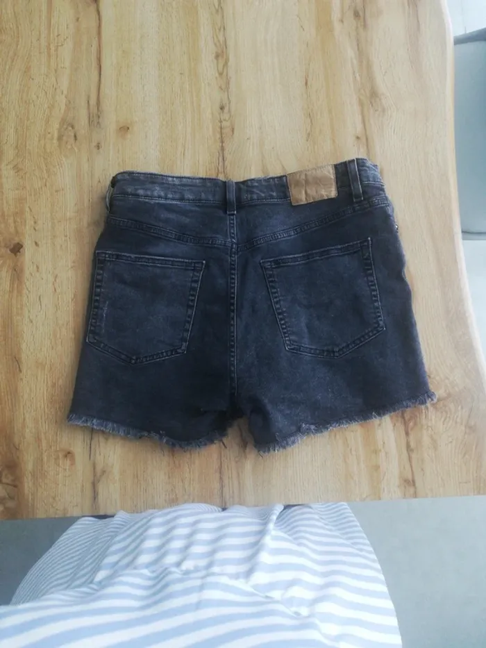 Short - photo numéro 4