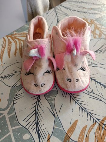 Chaussons licornes taille 24