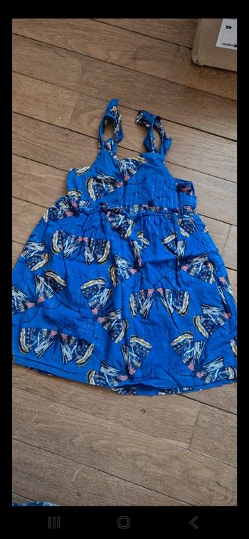 Robe 4 ans