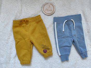 Lot 2 joggings, Primark, 0-3 mois👣