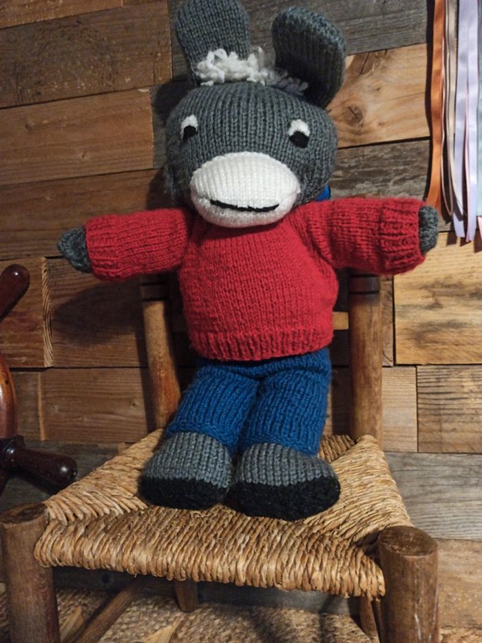 Peluche grand Trotro tricot tbe - photo numéro 2