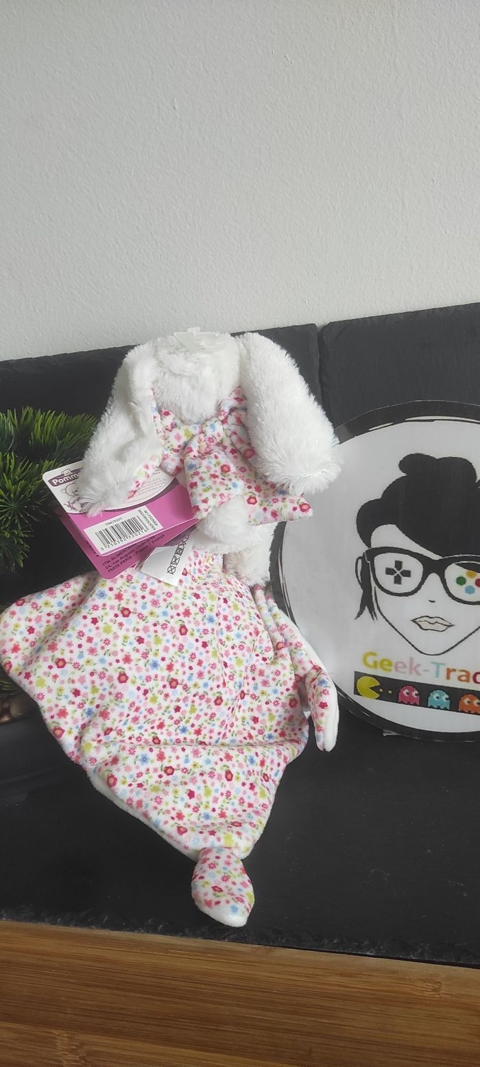Doudou Lapin oiseau Mouchoir blanc rose Fleurs intermarché neuf Rond Pommette - photo numéro 2