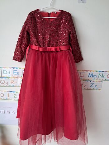 Robe fête cérémonie anniversaire noel neuve. Taille 120