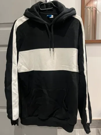 Pull à capuche