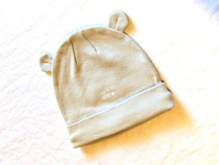 Bonnet C&A Vert Clair Ecritures I Am New Here Petites Oreilles Accessoire Petits Enfants Bébés - photo numéro 1