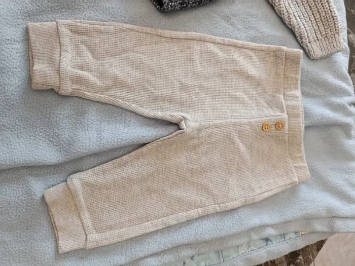 1 pulls 2 pantalon 1 haut manches longues 1 gilet 3mois - photo numéro 12