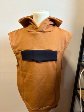 Pull sans manche garçon taille 122/128