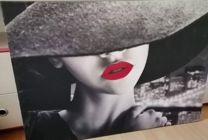 Toile fond noir femme chic rouge à lèvres rouge pailleté BE 💋