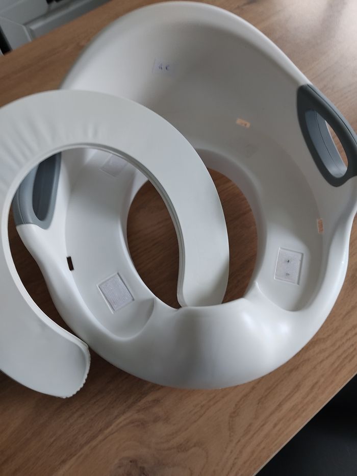 Réducteur de toilette - photo numéro 2