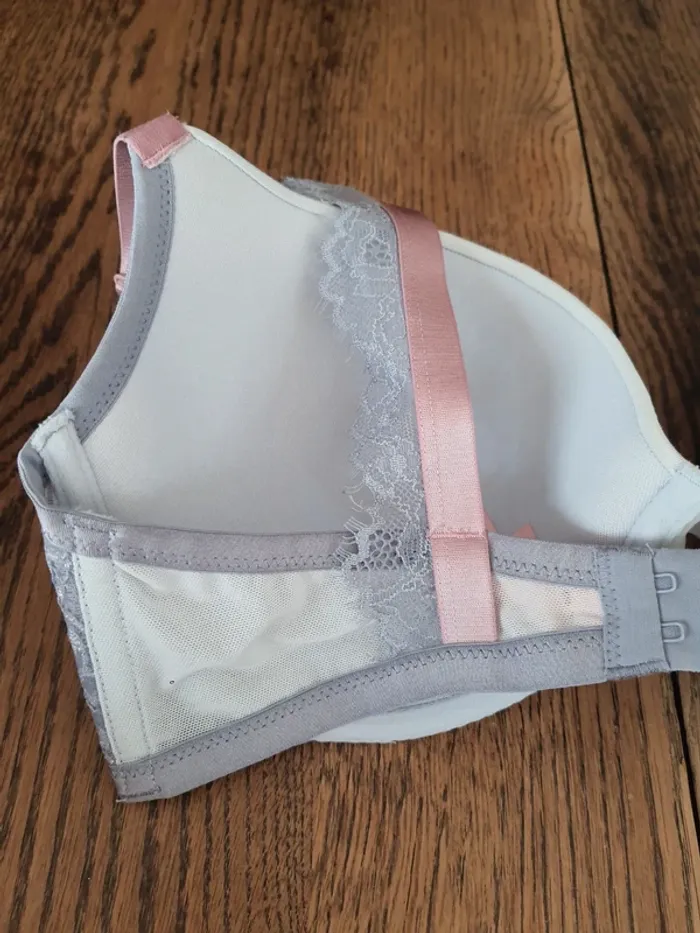 Jolie Soutiens-gorge Hunkemöller fr 95D - photo numéro 20