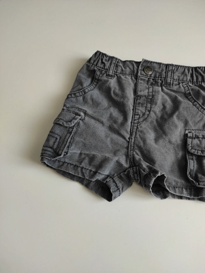 Short gris - photo numéro 2