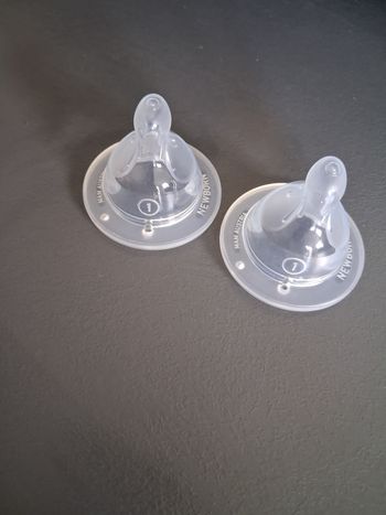 Lot de 2 tétines mam débit 1