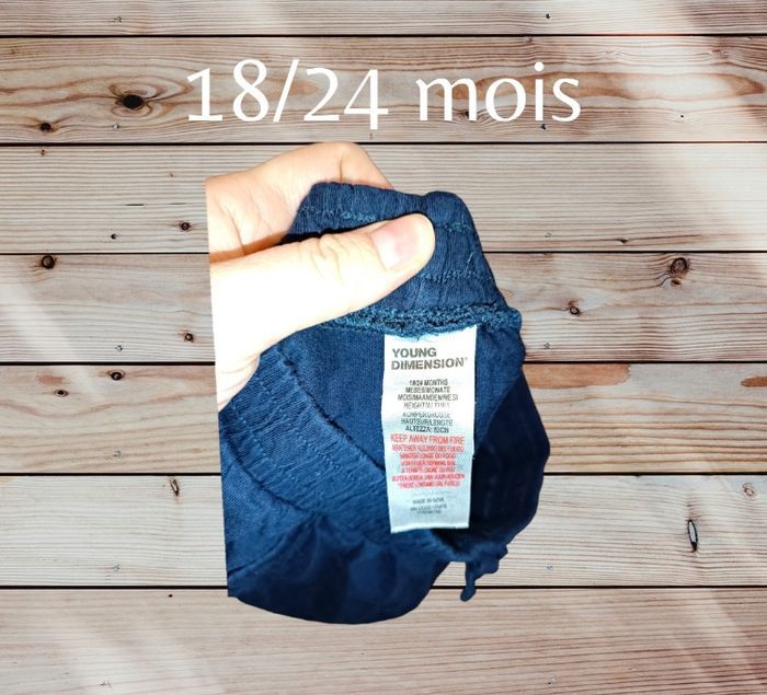 Short bleu marine - photo numéro 3