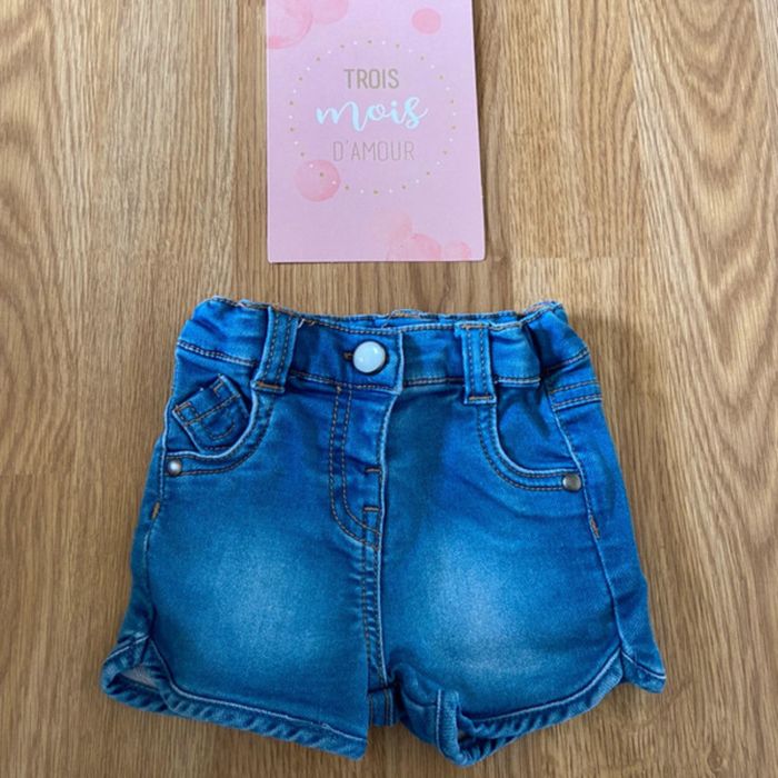 Short bébé fille