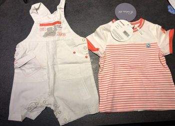 Ensemble été NEUF salopette courte et t shirt orchestra 6 mois