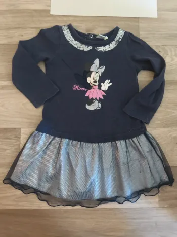 Jolie robe manches longues Minnie taille 18 mois marque Disney