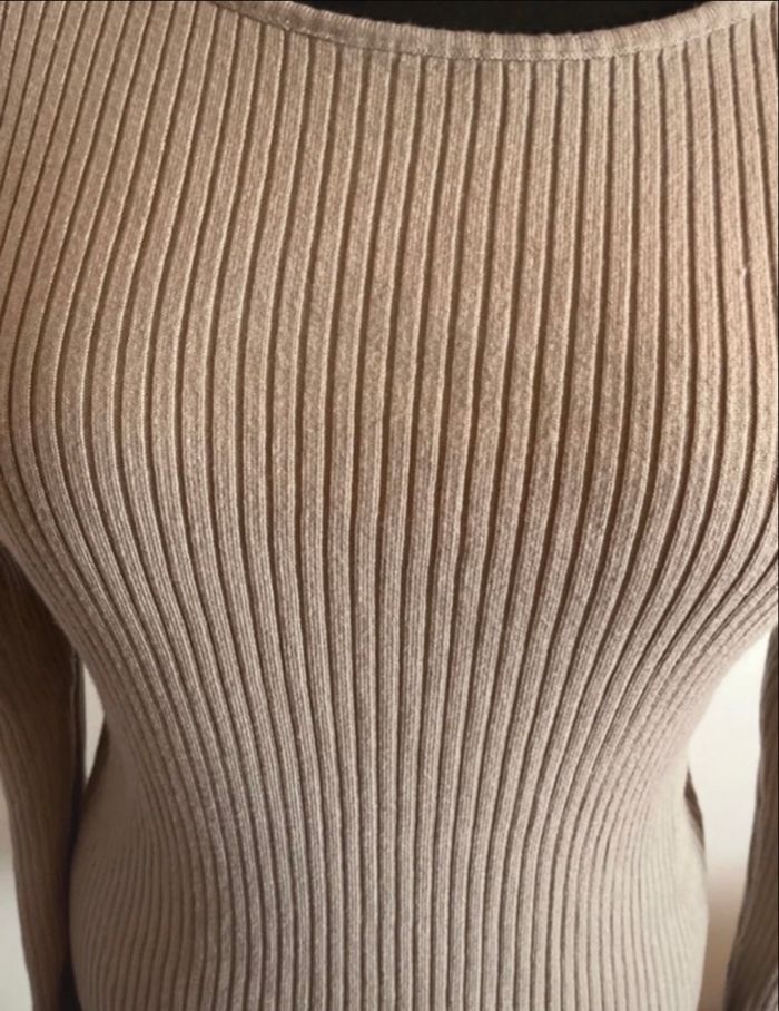 T-shirt manche longue taille M de chez Primark en très bon état - photo numéro 2