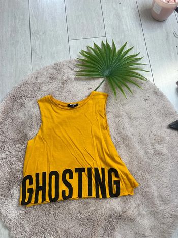 top court , crop top ample