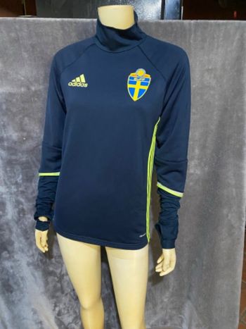 Haut Adidas taille Xs bleu marine et jaune