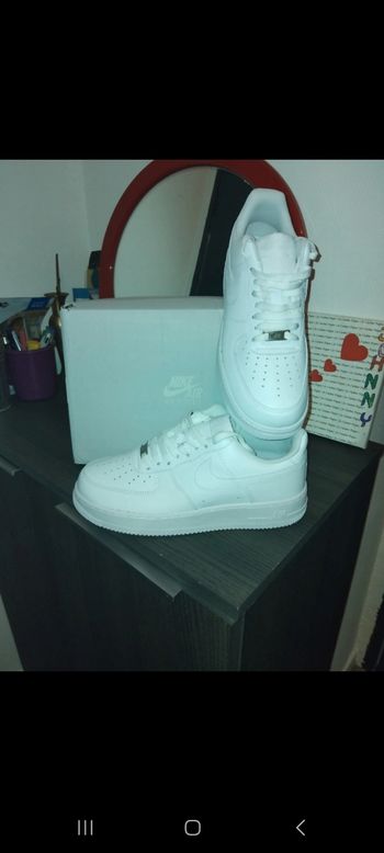 Nike force 1 neuve jamais  mise