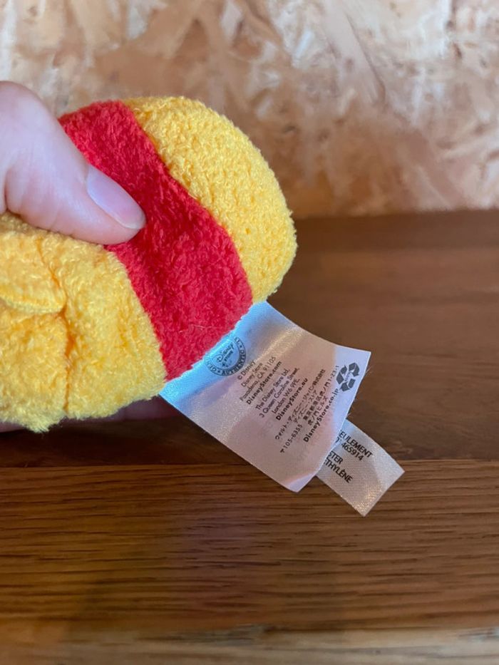 Tsum Tsum officiel Disney Store Winnie L’ourson - photo numéro 8