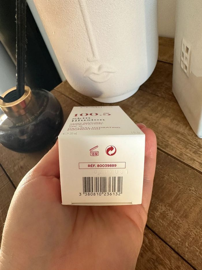 Fond de teint clarins skin illusion neuf - photo numéro 3
