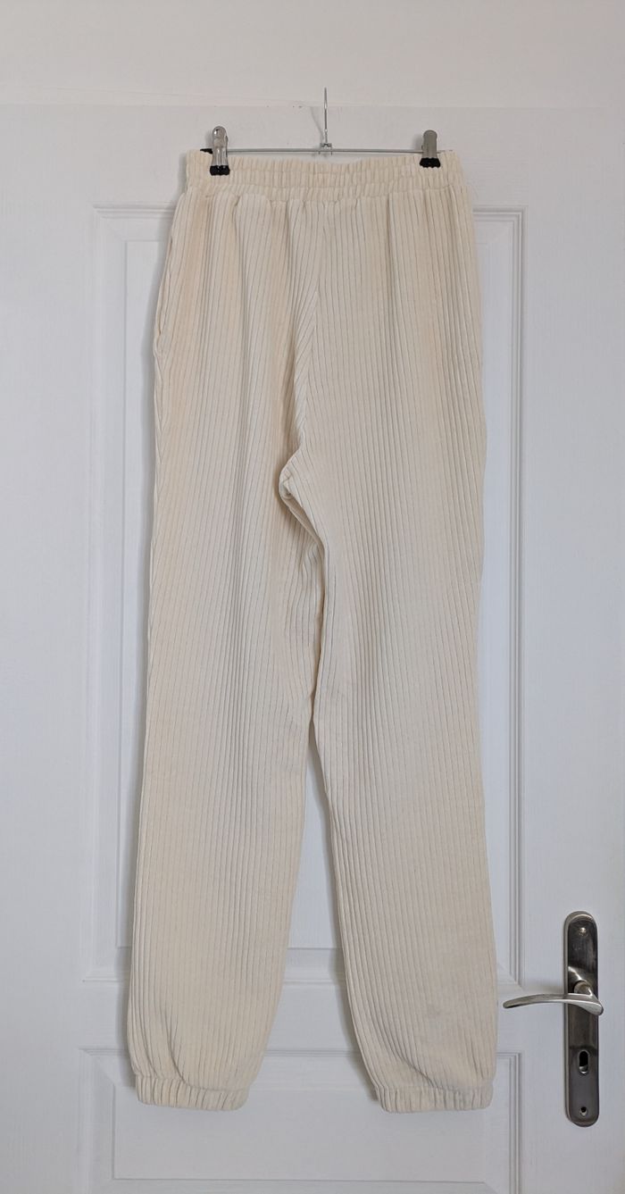 Pantalon jogging hiver en velours côtelé H&M - photo numéro 2