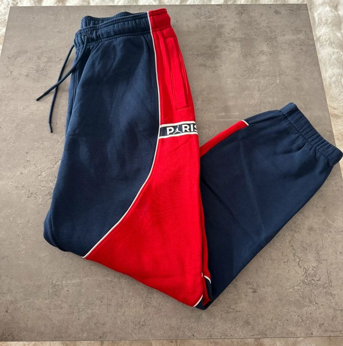 Ensemble sweet et pantalon de survêtement du PSG Coupe féminine - photo numéro 9