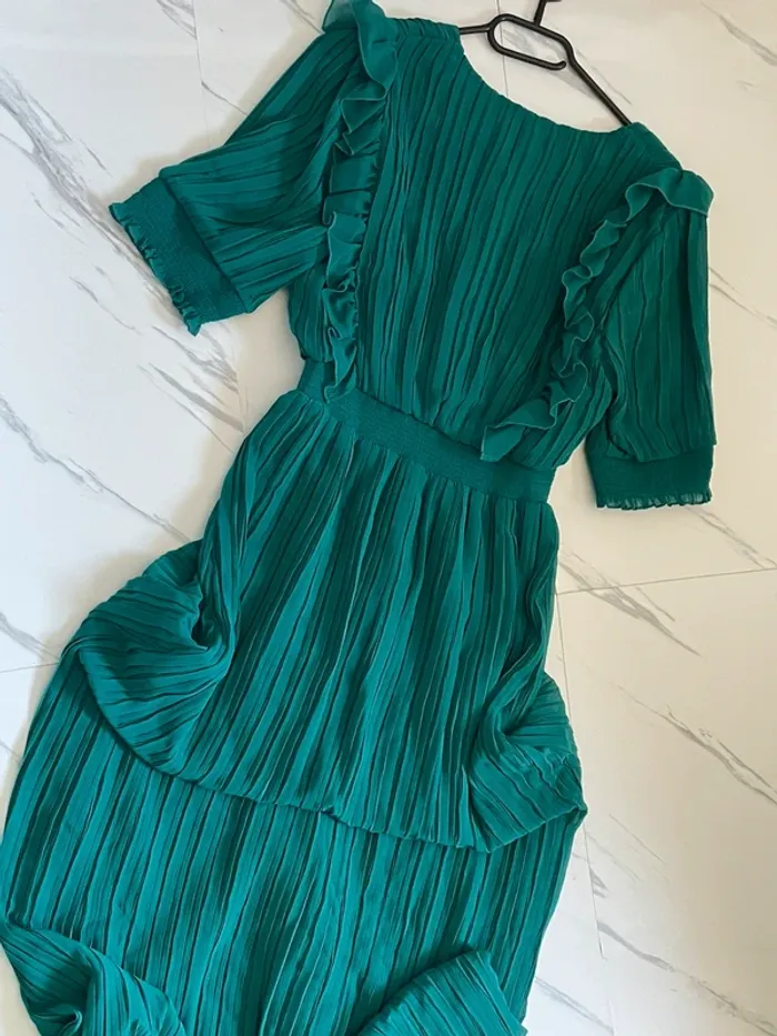 Robe plissé mi longue Zara taille S - photo numéro 5