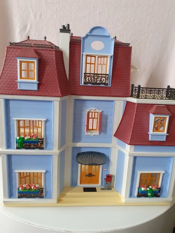 Maison de ville dollhouse 70205 playmobil 
