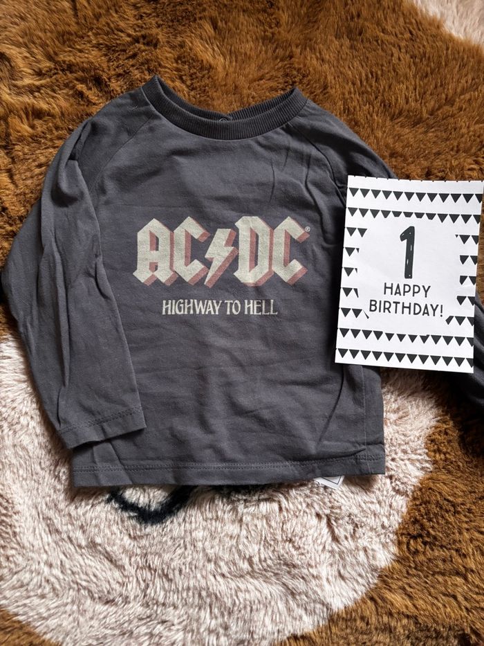 Tee shirt gris ACDC t.12m