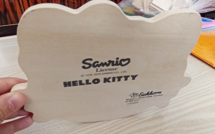 puzzle hello kitty en bois - photo numéro 3