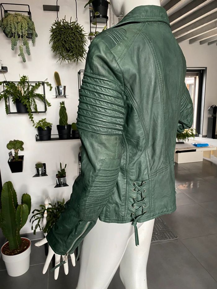 Blouson cuir souple vert bouteille convient 38/40 voir mensurations - photo numéro 2