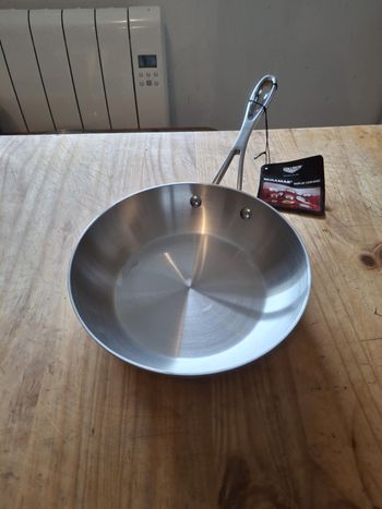 Poêle sauteuse professionnelle en inox vollrath pujadas Miramar 20.3cm