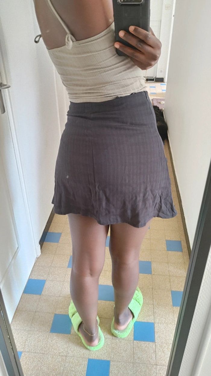 Mini-jupe noire tissu légère texturé - photo numéro 7