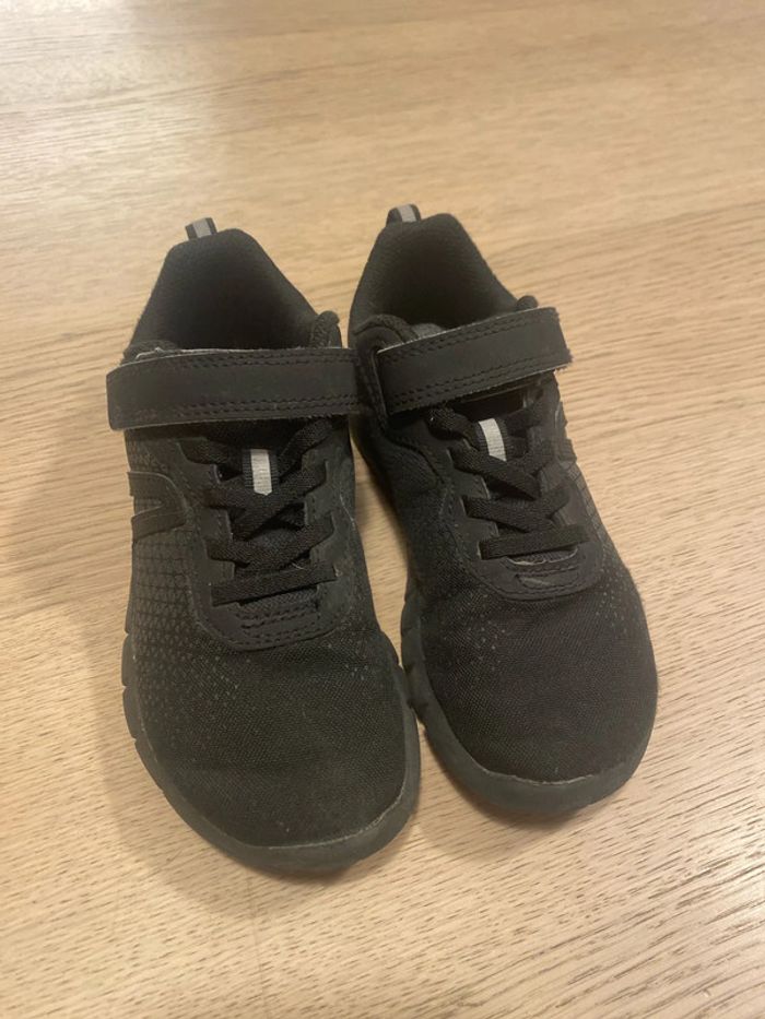 Baskets Décathlon pointure 30