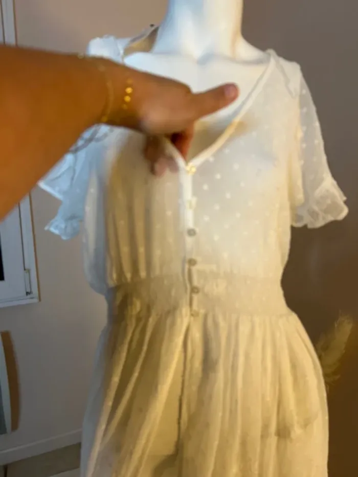 Sur robe transparente cache cache longue - photo numéro 10