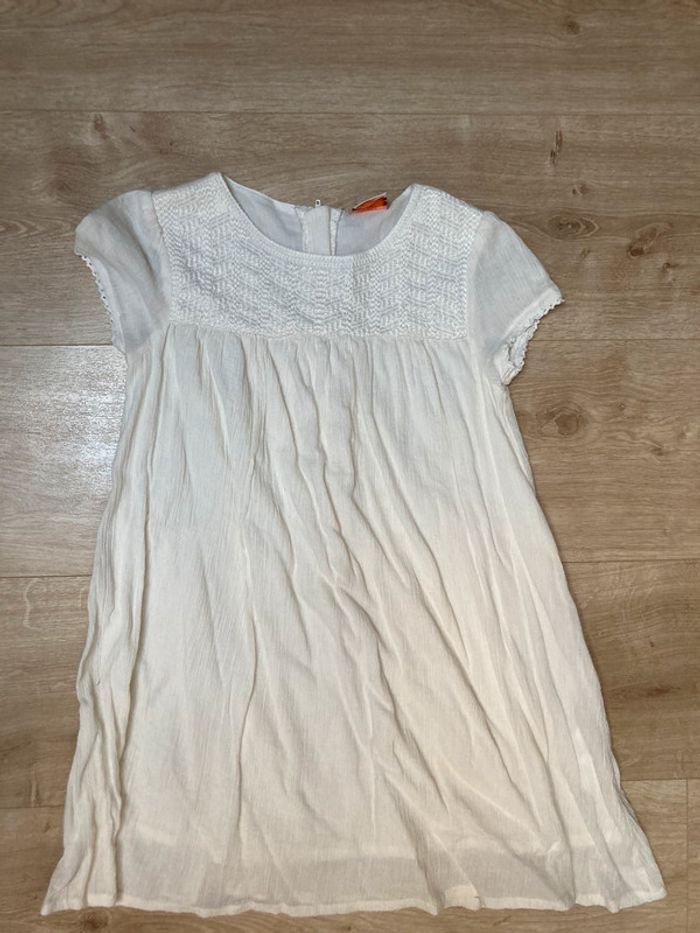 Robe blanche tape à l’œil 5 ans - photo numéro 2
