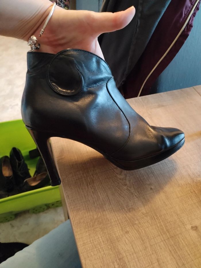 Bottines a talons hauts 36 (c) - photo numéro 5