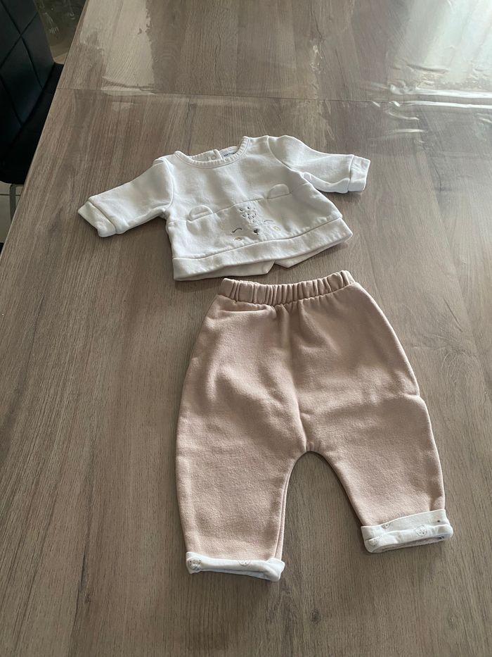 Ensemble fille 1 mois - photo numéro 2
