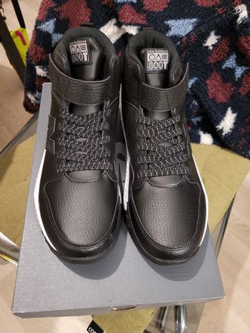 chaussures cuir New balance t40 neuf (40e)