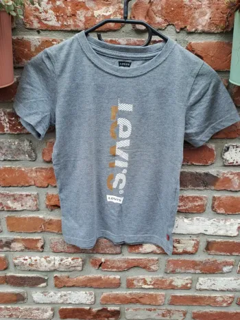levis