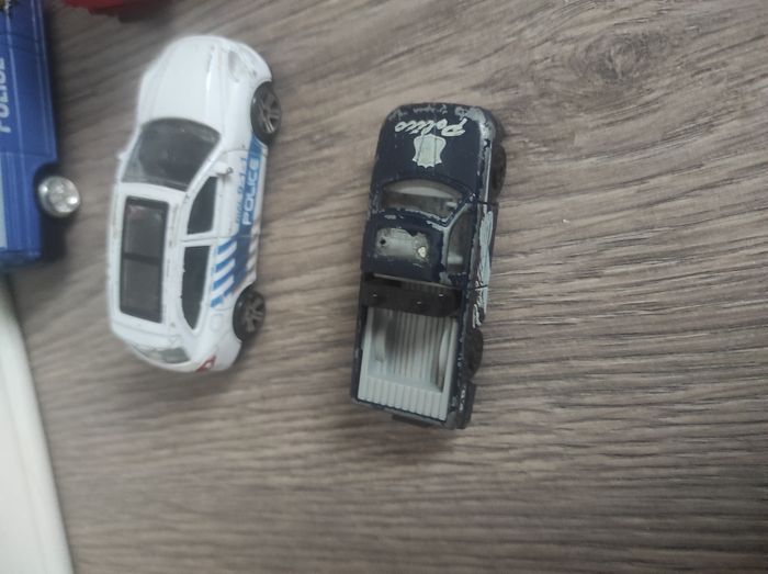 Lot de camion, voitures police et pompiers - photo numéro 3