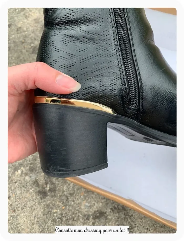 Bottines noires avec liseret doré - photo numéro 5
