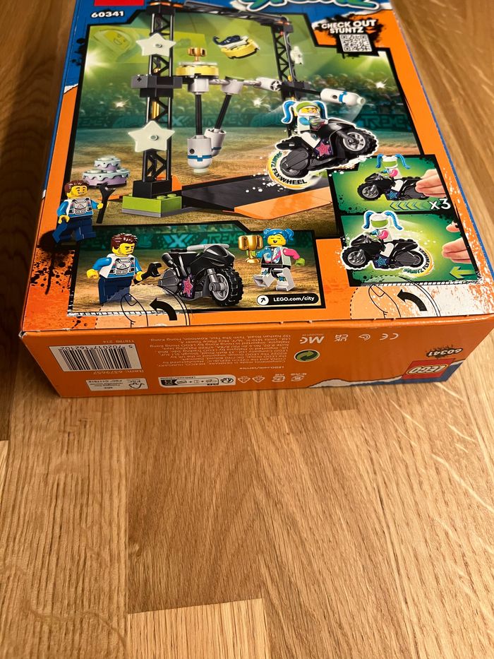 Jeu lego City Stuntz le défi des cascades neuf - photo numéro 3