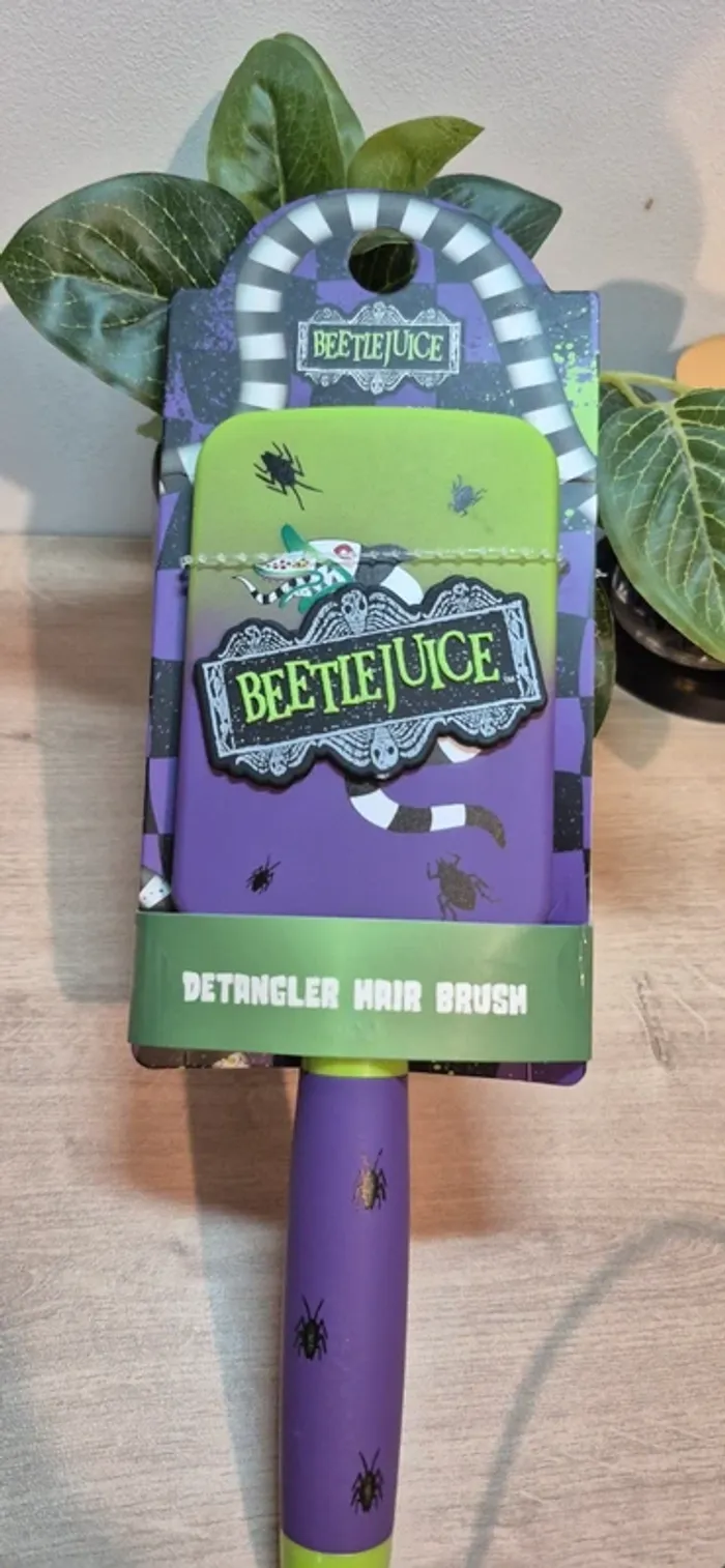 Brosse à cheveux beetlejuice - photo numéro 4