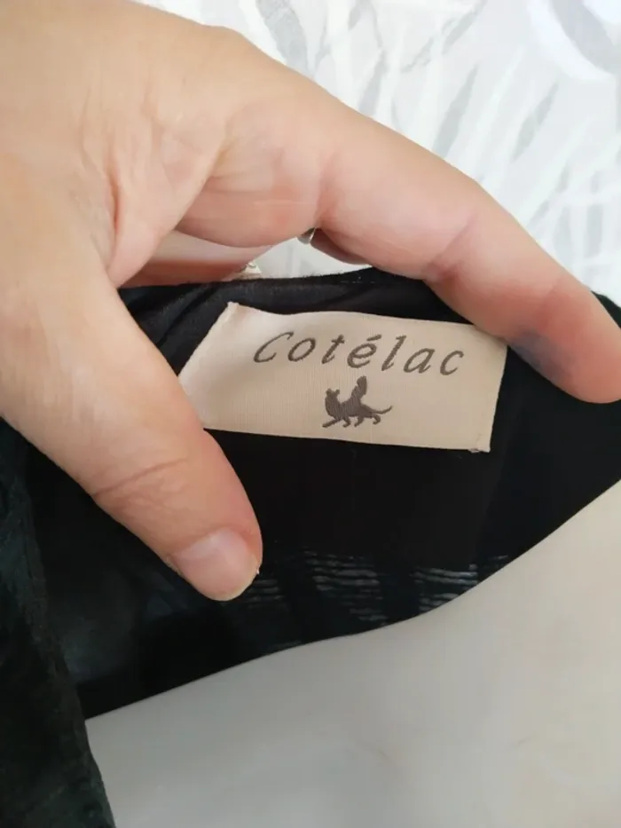 Joli haut ou blouse femme marque Cotélac taille S 36 - photo numéro 7