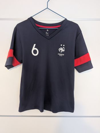 Maillot de foot équipe de France FFF numéro 6 taille 8 ans
