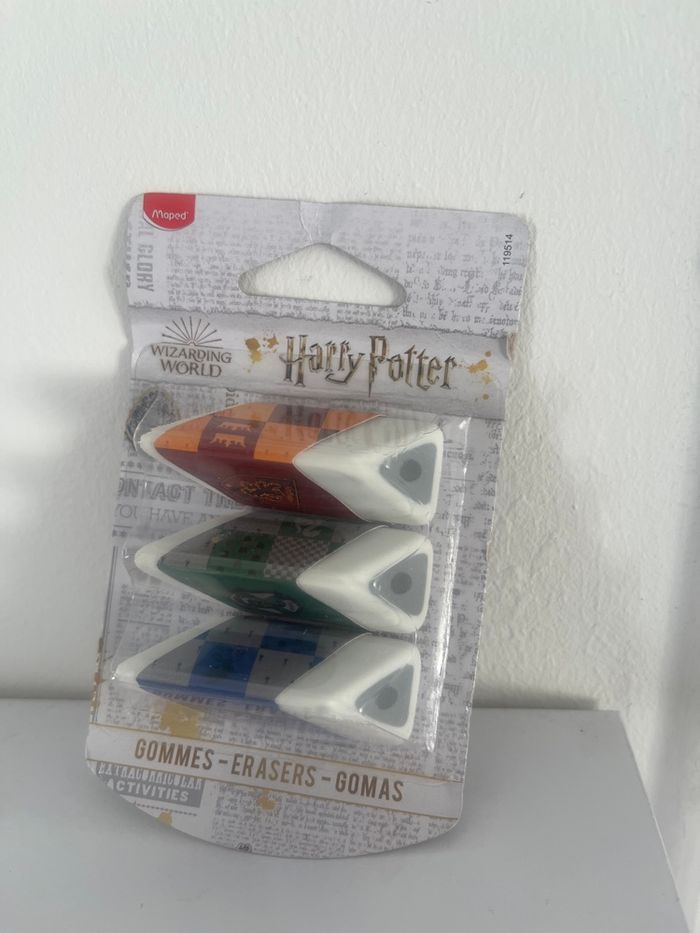 3 gommes Harry Potter NEUVES - photo numéro 2