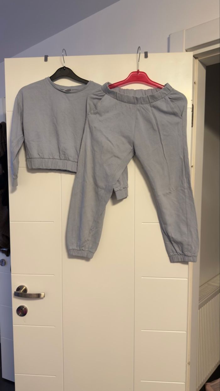 Ensemble de vêtements